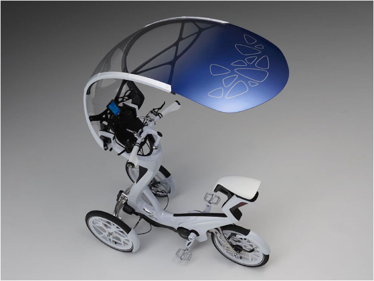 Гаджеты за неделю: от смартфона за $4 до "всеядной" клавиатуры