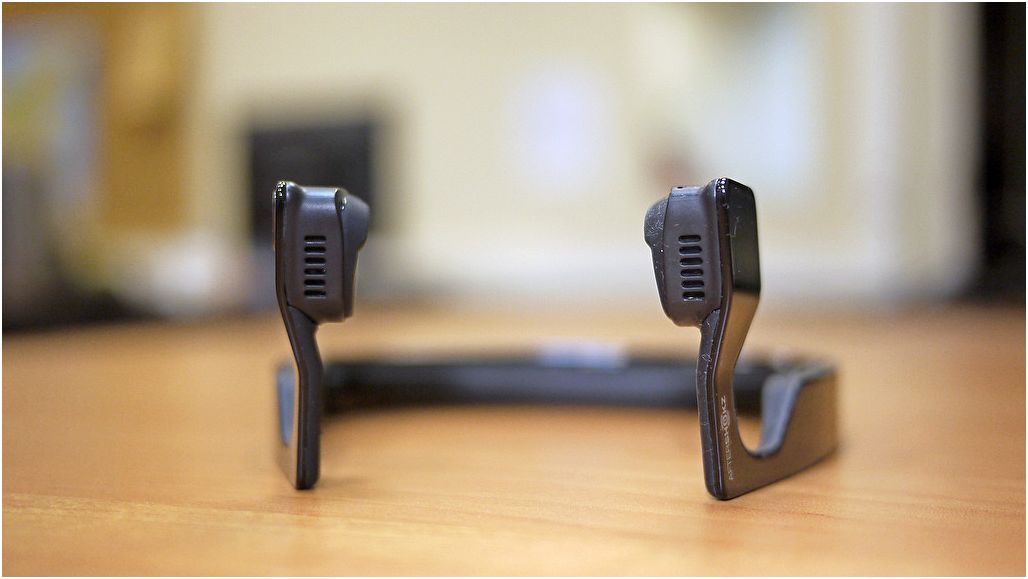 Обзор беспроводной гарнитуры AfterShokz Bluez 2: держа уши открытыми