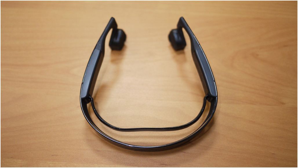 Обзор беспроводной гарнитуры AfterShokz Bluez 2: держа уши открытыми