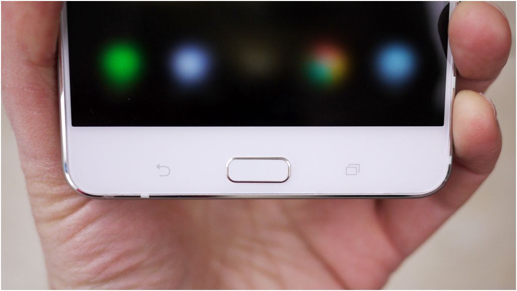 Обзор смартфона Asus ZenFone 3 Ultra: великан для игр и видео