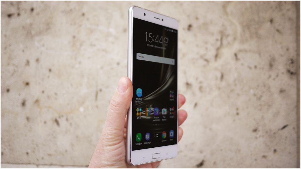 Обзор смартфона Asus ZenFone 3 Ultra: великан для игр и видео