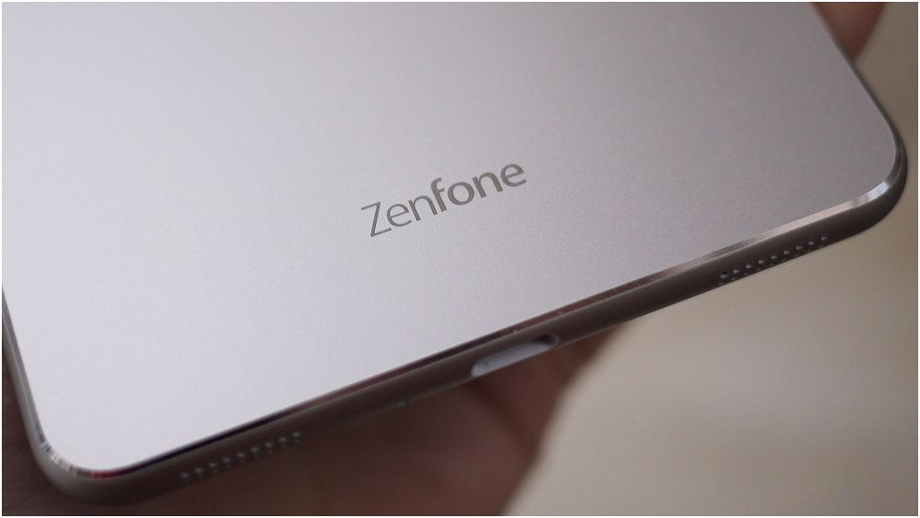 Обзор смартфона Asus ZenFone 3 Ultra: великан для игр и видео