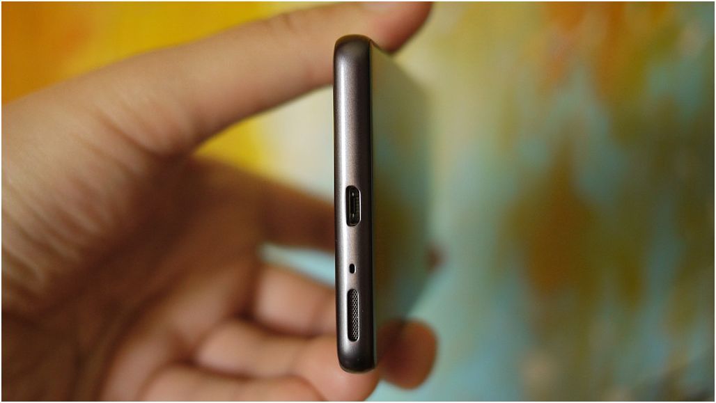 Обзор Sony Xperia XA: в узких рамках возможного