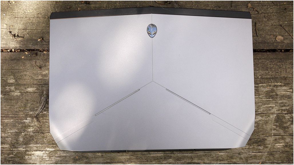 Обзор ноутбука Alienware 13: поиграем, но немного (обзор, ноутбука, alienware, поиграть, Alienware есть) Обзор ноутбука Alienware 13: поиграем, но немного