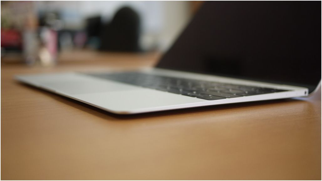 Обзор ноутбука MacBook 12": обескураживающая простота