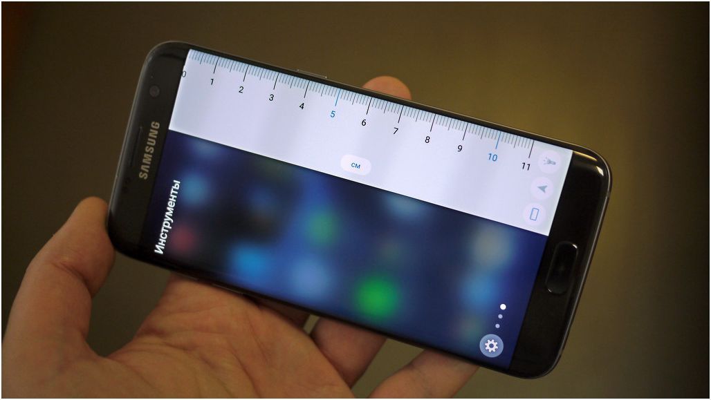 Обзор Samsung Galaxy S7 edge: самый маленький большой телефон