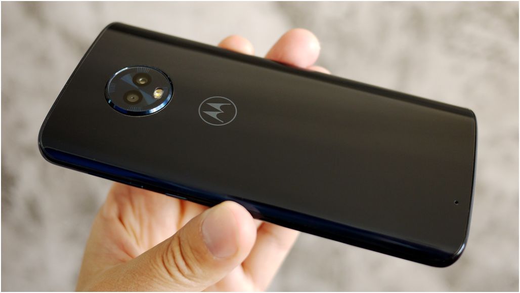 Обзор смартфона Motorola Moto G6: недорого и красиво
