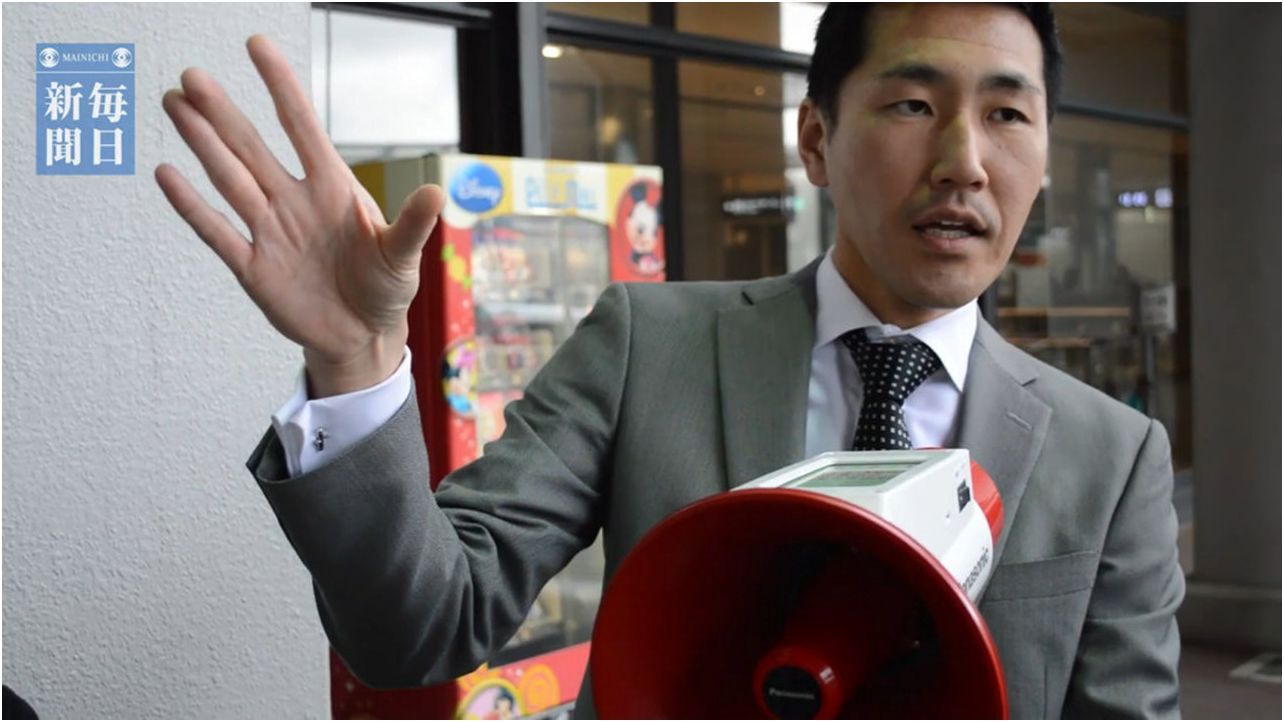 Гаджеты за неделю: от «умных» электроскутеров до мегафона-полиглота