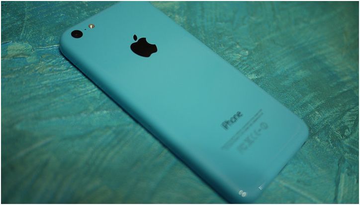 Пластмассовая жизнь. Обзор смартфона iPhone 5c