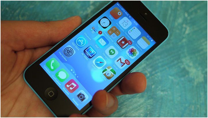 Пластмассовая жизнь. Обзор смартфона iPhone 5c