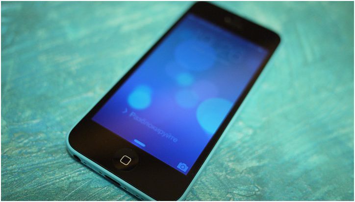 Пластмассовая жизнь. Обзор смартфона iPhone 5c