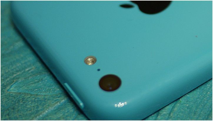Пластмассовая жизнь. Обзор смартфона iPhone 5c