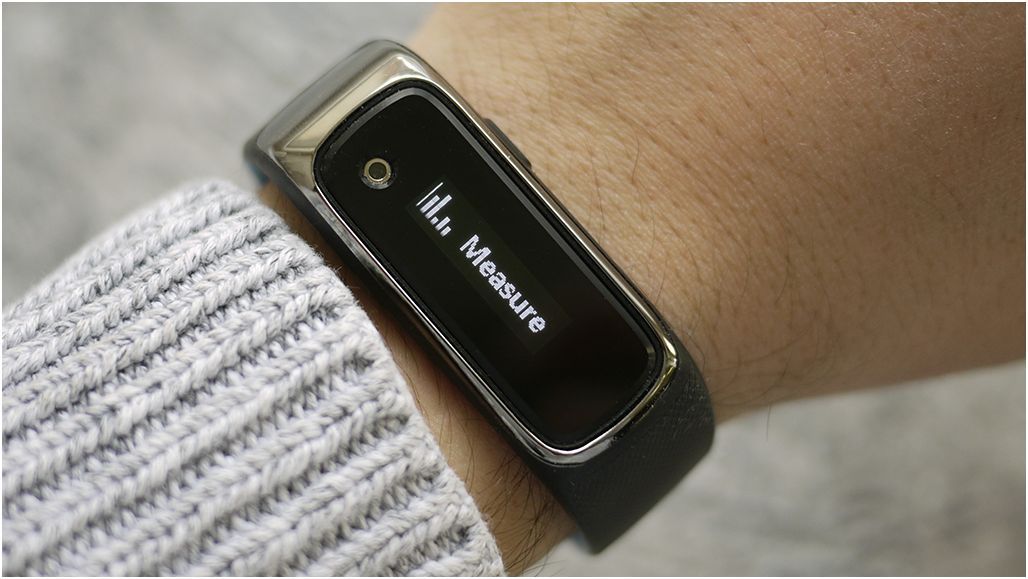 Обзор фитнес-браслета Croise.E Urban Band: вариант для урбаниста