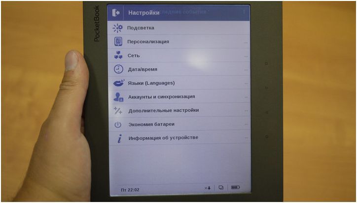 Да будет цвет! Обзор букридера PocketBook Color Lux на цветных "электронных чернилах"