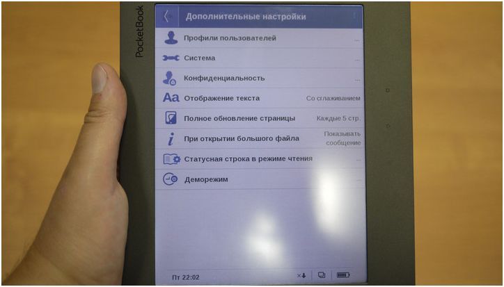 Да будет цвет! Обзор букридера PocketBook Color Lux на цветных "электронных чернилах"
