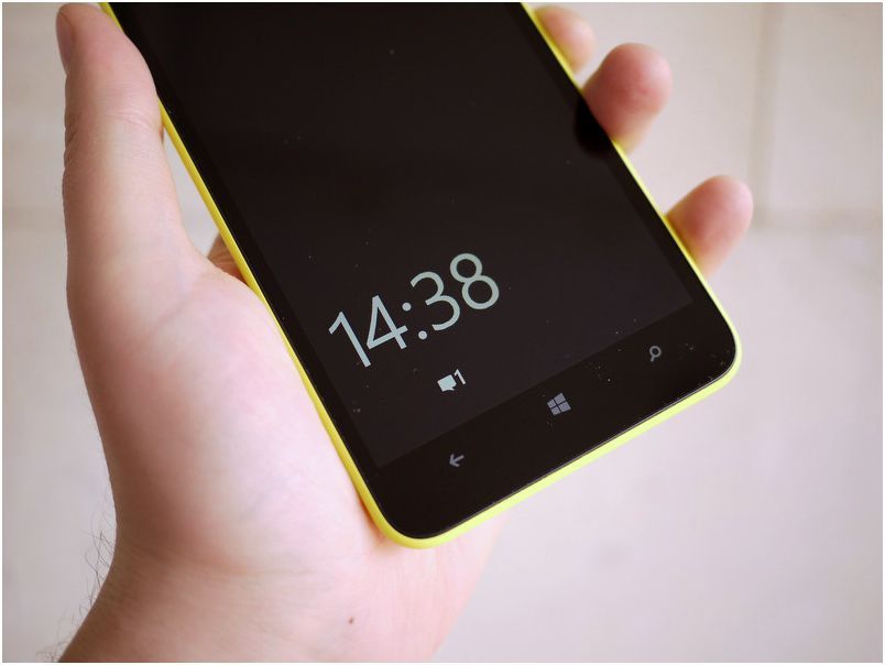 Дай шесть. Обзор планшетофона Nokia Lumia 1320