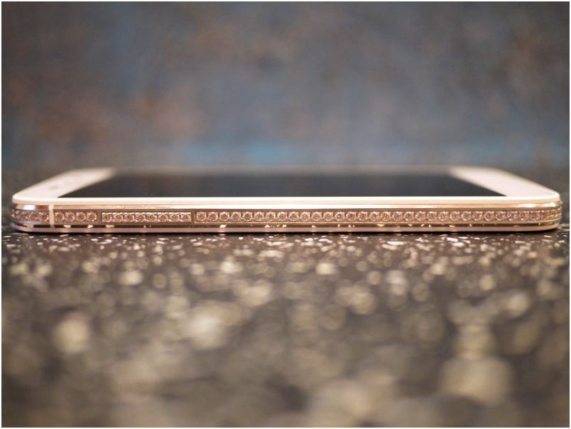 Гламур в сахаре. Обзор Android-смартфона Sugar