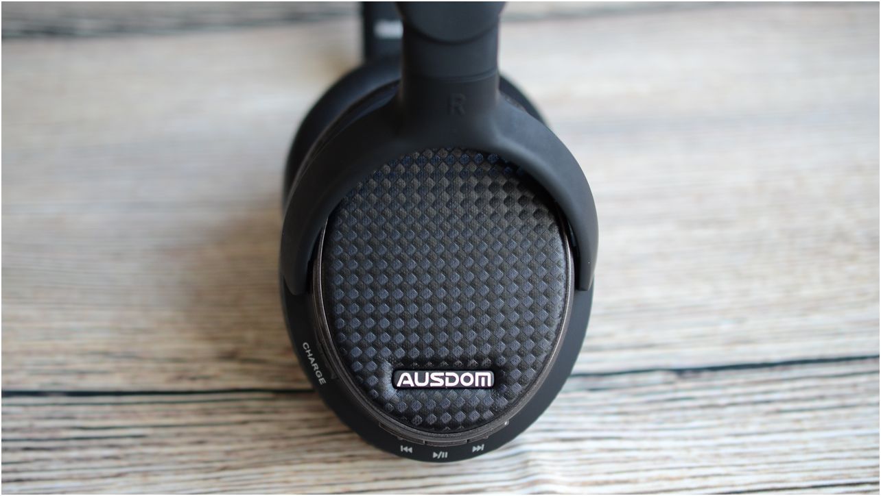 Обзор беспроводных наушников Ausdom M05: слушай почти CD