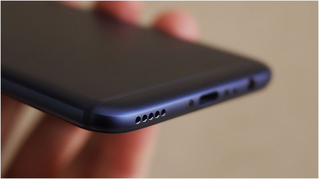 Обзор смартфона Huawei Honor 8 Pro: большой и взрослый