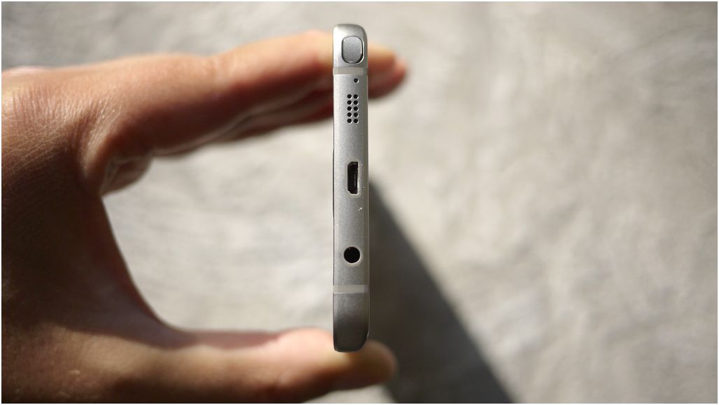 Обзор смартфона Samsung Galaxy Note 5: другой изгиб