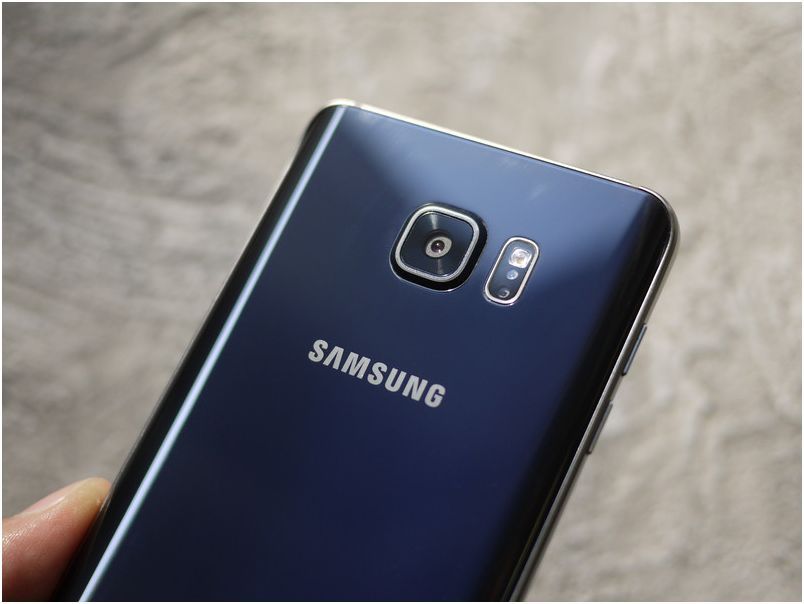 Обзор смартфона Samsung Galaxy Note 5: другой изгиб