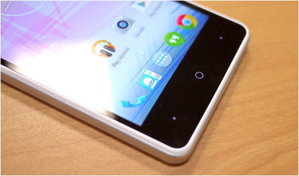 Обзор смартфона Highscreen Ice 2: новый взгляд на два экрана (обзор, смартфона, highscreen, новый, взгляд, экран) Обзор смартфона Highscreen Ice 2: новый взгляд на два экрана