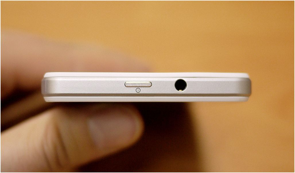 Обзор смартфона Highscreen Ice 2: новый взгляд на два экрана (обзор, смартфона, highscreen, новый, взгляд, экран) Обзор смартфона Highscreen Ice 2: новый взгляд на два экрана