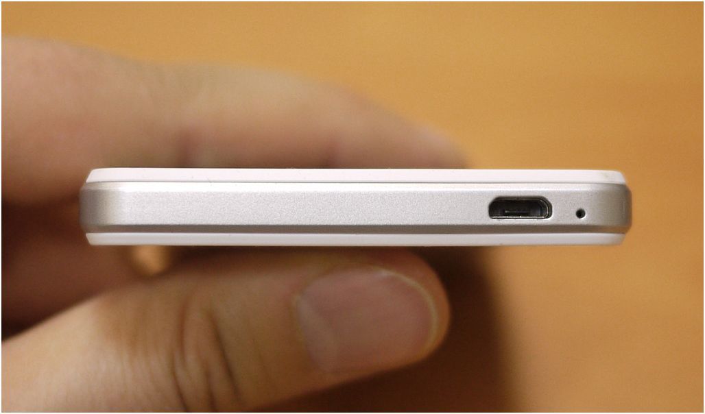 Обзор смартфона Highscreen Ice 2: новый взгляд на два экрана (обзор, смартфона, highscreen, новый, взгляд, экран) Обзор смартфона Highscreen Ice 2: новый взгляд на два экрана