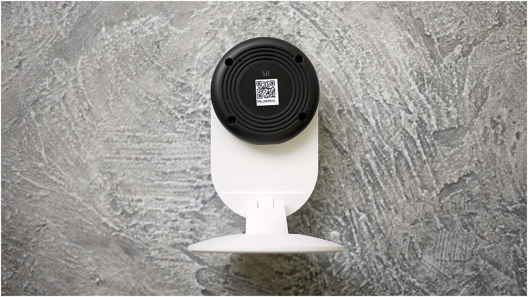 Обзор веб-камеры Xiaomi YI: говорит и показывает