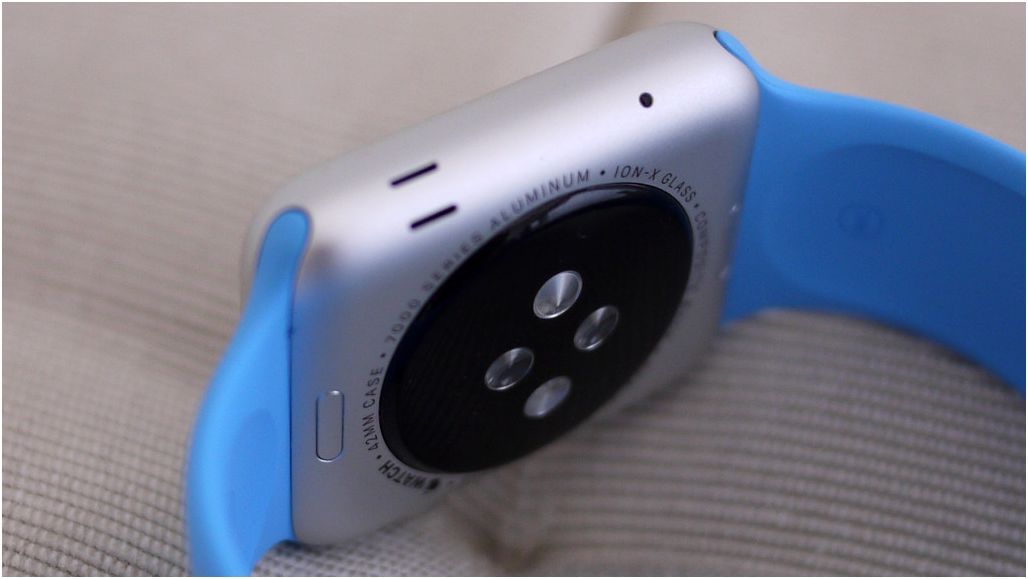 Месяц с Apple Watch: зачем часам "ум"?