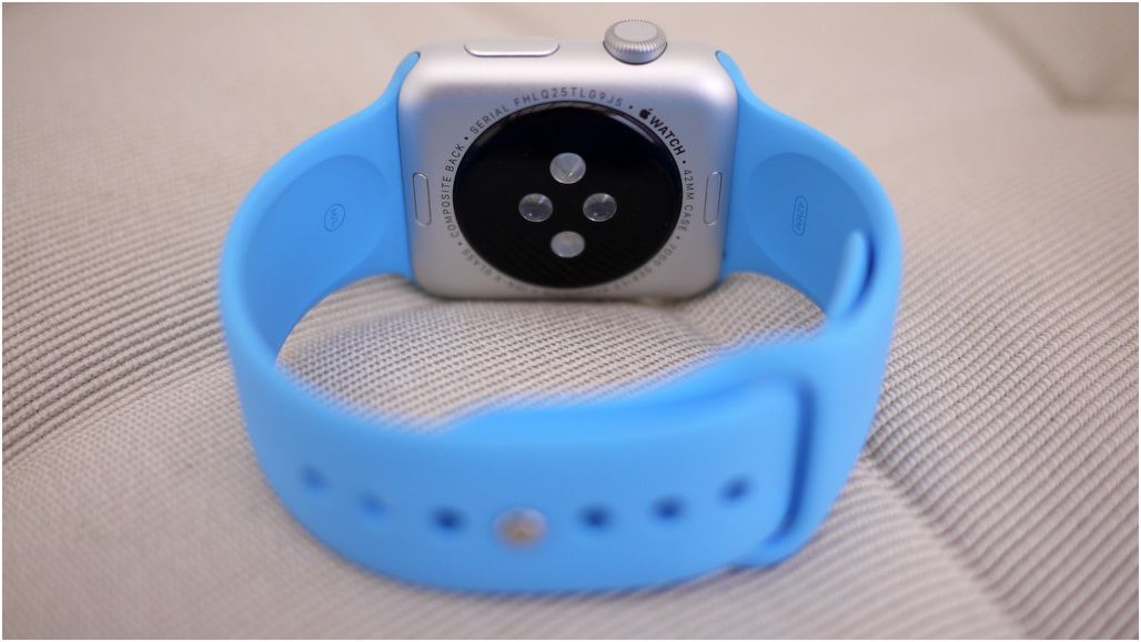 Месяц с Apple Watch: зачем часам "ум"?