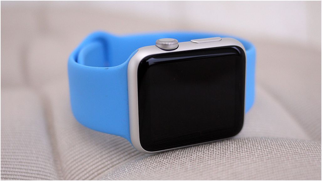 Месяц с Apple Watch: зачем часам "ум"?