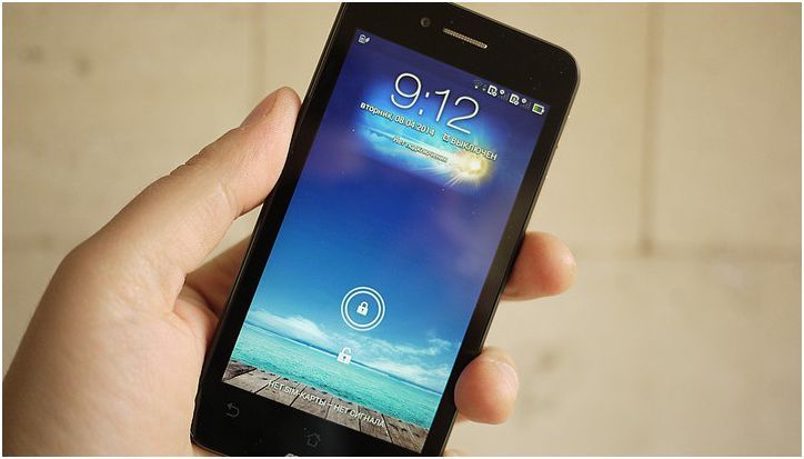 Младшая матрешка. Обзор ASUS PadFone mini 4.3