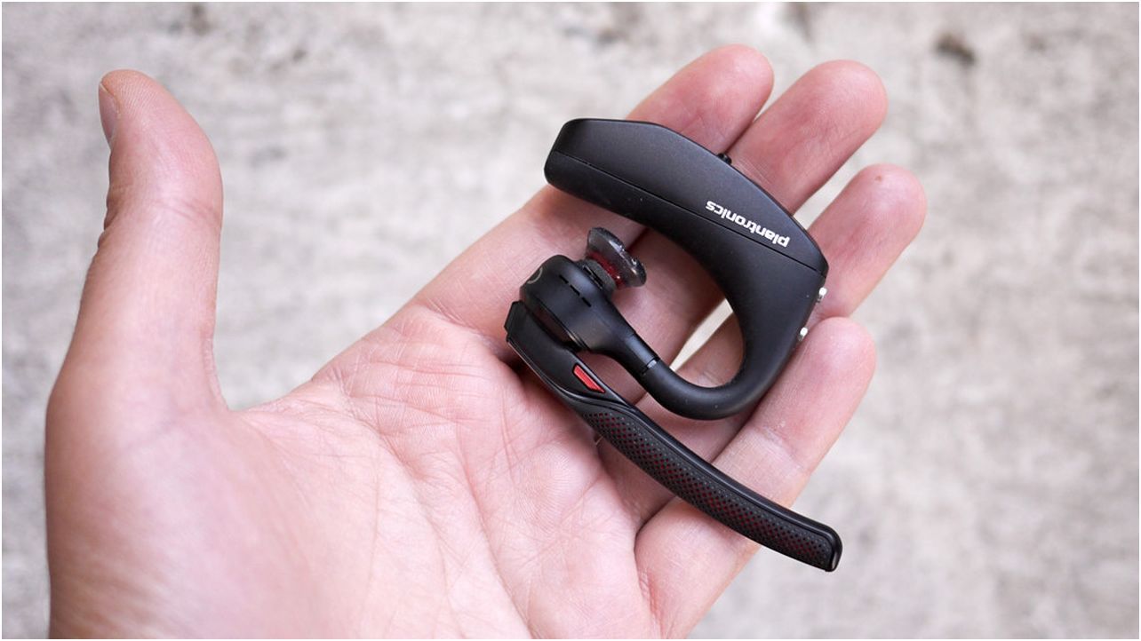 Обзор Bluetooth-гарнитуры Plantronics Voyager 5200: с уличным приоритетом (обзор, bluetooth-гарнитуры, plantronics, voyager) Обзор Bluetooth-гарнитуры Plantronics Voyager 5200: с уличным приоритетом