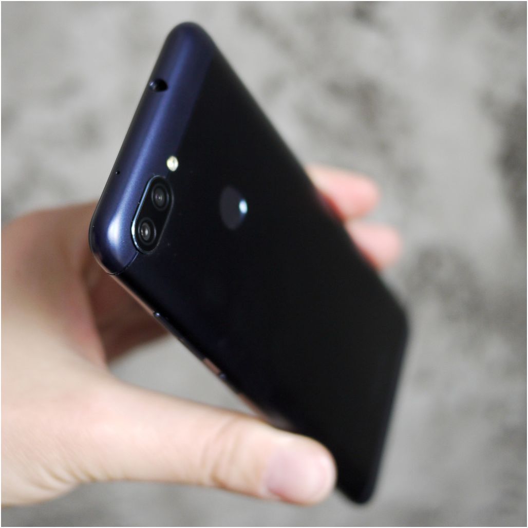 Обзор смартфона Asus ZenFone Max Plus (M1): "дзенфон" с "высоким" экраном