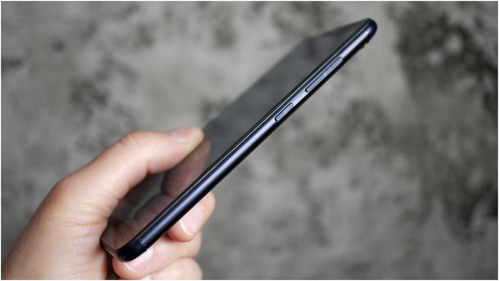 Обзор смартфона Asus ZenFone Max Plus (M1): "дзенфон" с "высоким" экраном