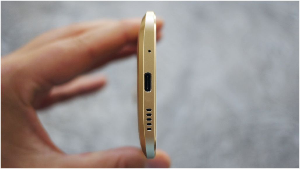Обзор смартфона HTC 10: прототип эталона