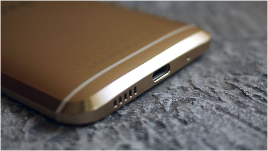 Обзор смартфона HTC 10: прототип эталона