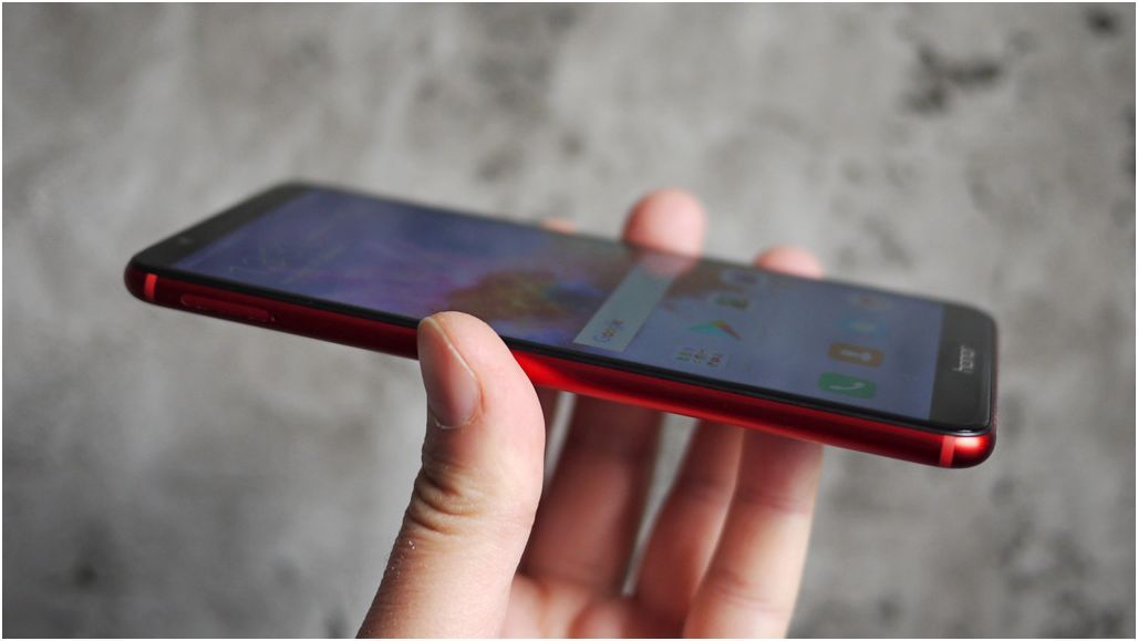 Обзор смартфона Huawei Honor 7X: бюджетник с "высоким" экраном (обзор, смартфона, huawei, honor) Обзор смартфона Huawei Honor 7X: бюджетник с "высоким" экраном