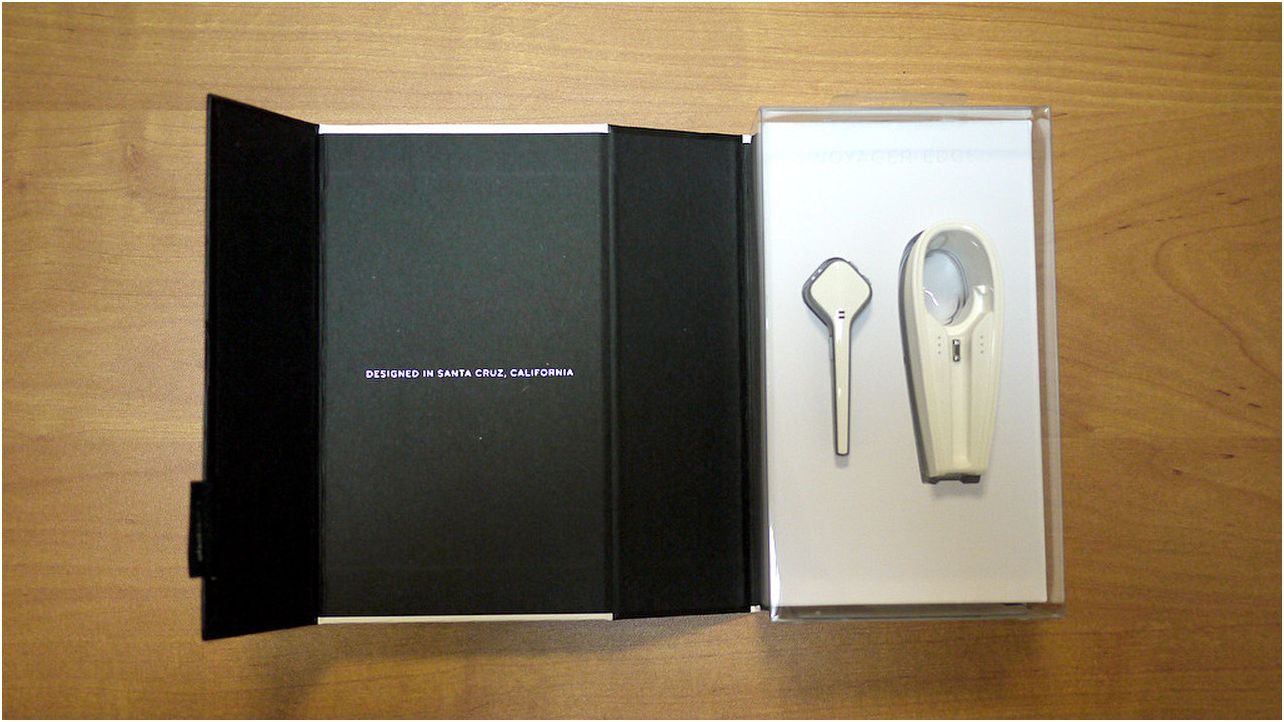 Обзор Bluetooth-гарнитуры Plantronics Voyager Edge