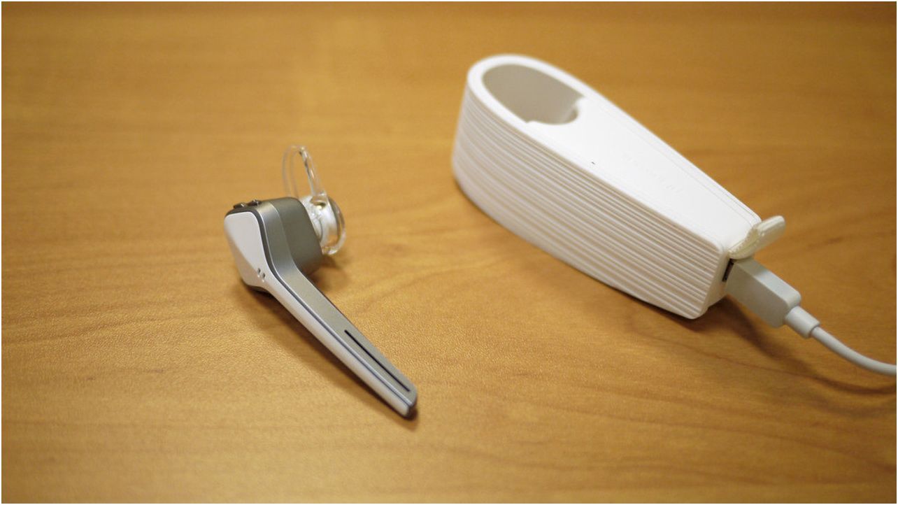 Обзор Bluetooth-гарнитуры Plantronics Voyager Edge