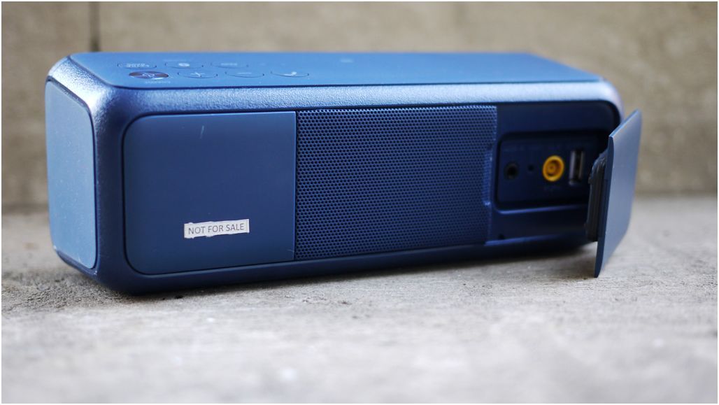 Обзор Bluetooth-колонки Sony SRS-XB3: диджей, дай нам бас