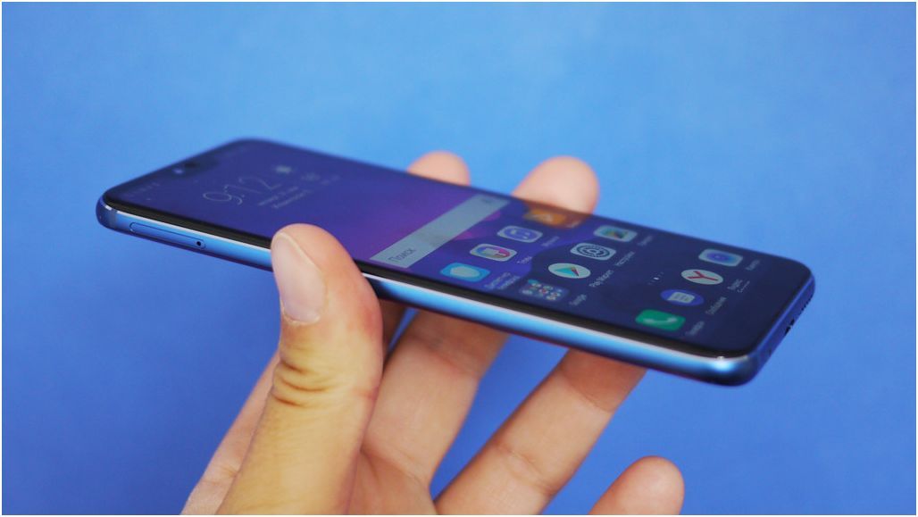 Обзор Honor 10: красавчик с "умными" камерами