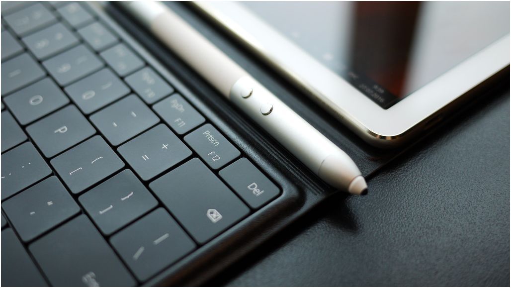 Обзор Huawei MateBook: приятель на пять часов