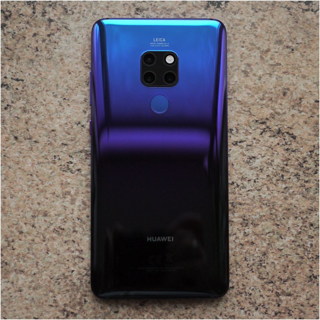 Обзор смартфона Huawei Mate 20: тройная камера, удвоенный "интеллект"
