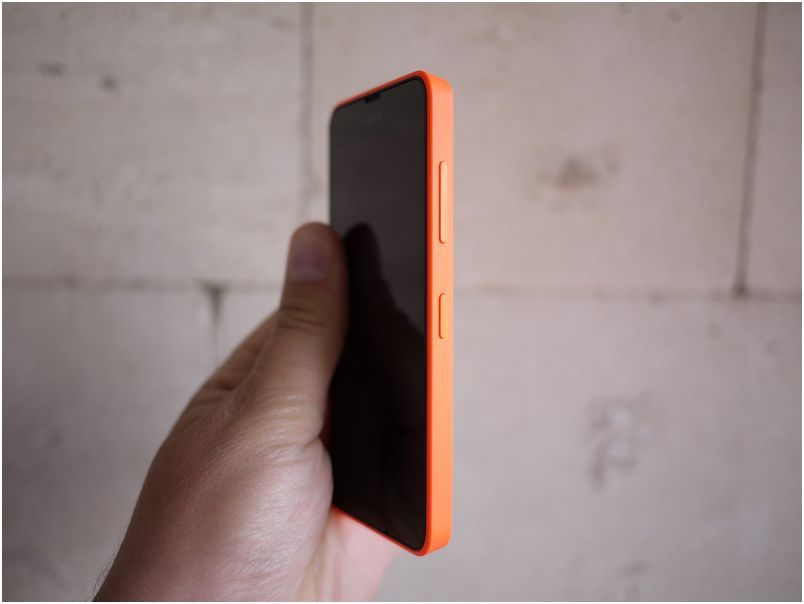 Обзор смартфона Nokia Lumia 630: 2 SIM и ничего лишнего (обзор, смартфона, nokia, lumia, ничто) Обзор смартфона Nokia Lumia 630: 2 SIM и ничего лишнего