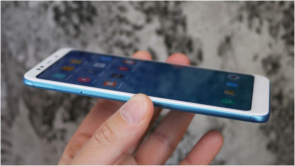 Обзор смартфона Xiaomi Redmi 5 Plus: бюджетник в "высоком" стиле