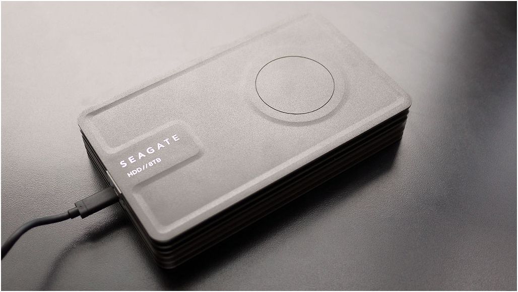 Обзор внешнего жесткого диска Seagate Innov8: без лишних проводов (обзор, внешний, жесткий, диск, seagate) Обзор внешнего жесткого диска Seagate Innov8: без лишних проводов