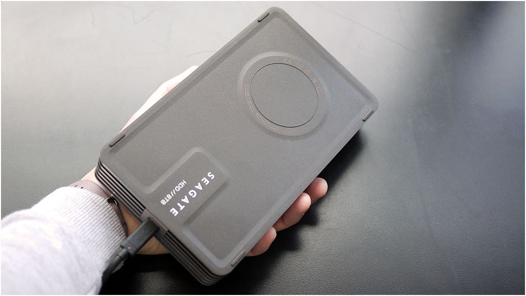 Обзор внешнего жесткого диска Seagate Innov8: без лишних проводов (обзор, внешний, жесткий, диск, seagate) Обзор внешнего жесткого диска Seagate Innov8: без лишних проводов