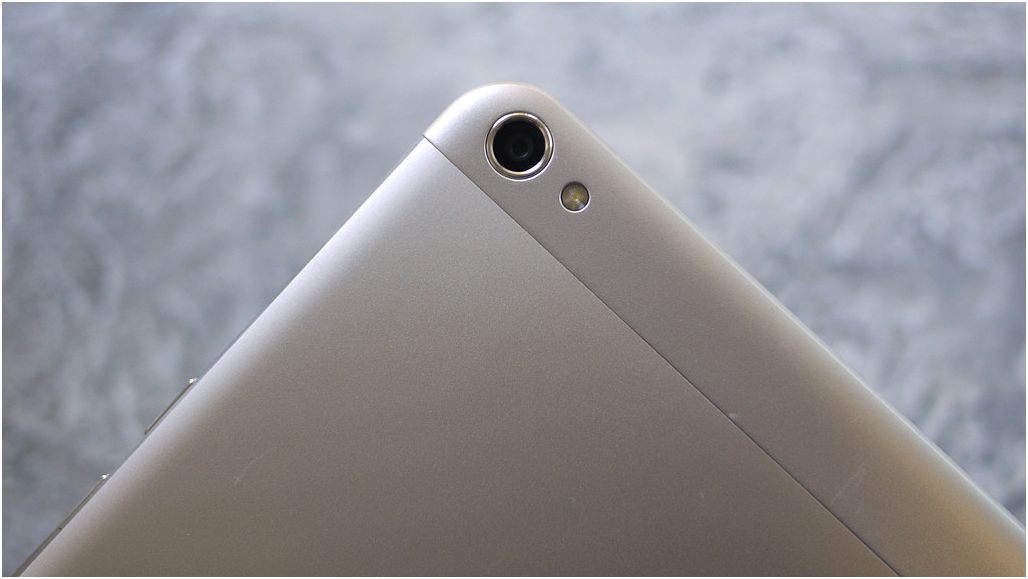 Обзор планшета Huawei MediaPad X2: телефон для Гулливера